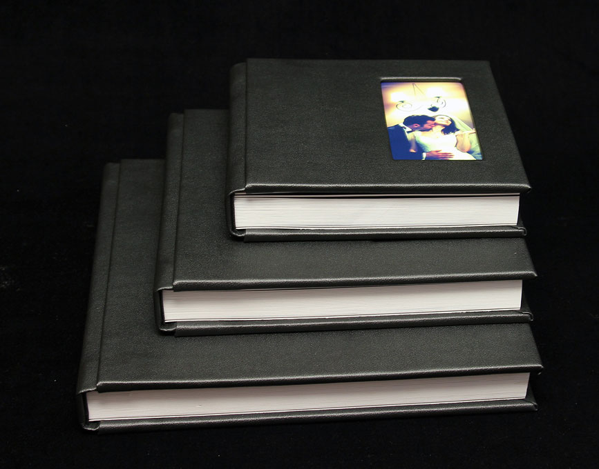 Album 30x30cm + 25x25cm + 20x20cm - Coperta din piele ecologica neagra si fotografie - 600 lei 
