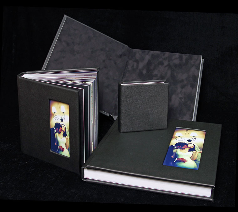 Album 30x30cm + 25x25cm + 20x20cm + 13x13cm - Coperta din piele ecologica neagra si fotografie - 600 lei 